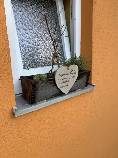 Rustikaler Blumenkasten Rustikaler Blumenkasten