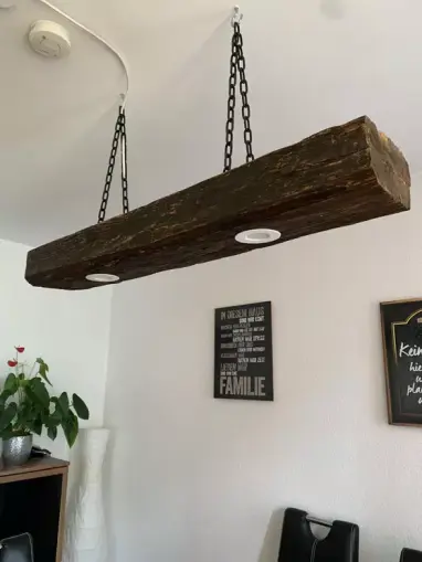 Deckenlampe aus Altholz Deckenlampe aus Altholz